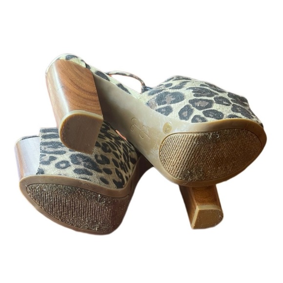 Jessica Simpson Brown Tan Platform Sandals - Picture 3 of 8